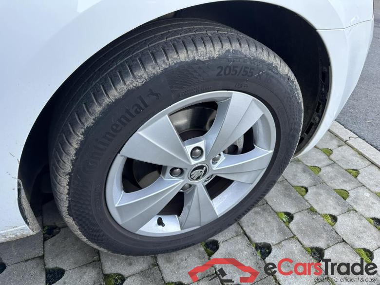 SKODA Octavia Combi OCT.COM G-TEC AMB TS 96/1.5 A7F #6