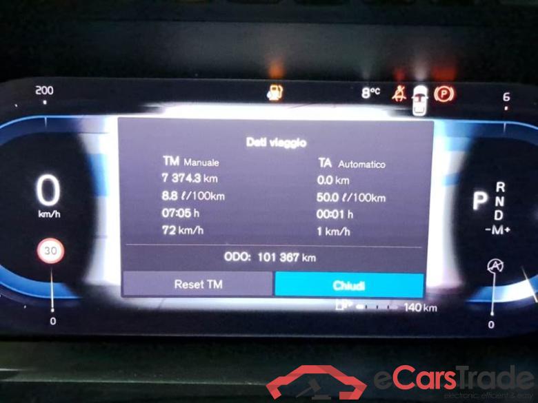 VOLVO XC90 / 2014 / 5P / SUV B5 D AWD AUTOMATICO 7P ULTIMATE DARK #4