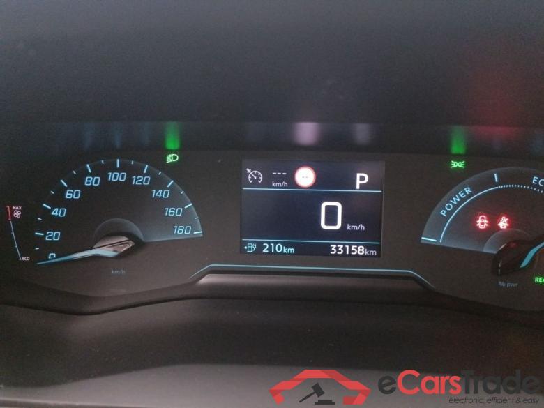 PEUGEOT E-2008 50 kWh Allure 5d #6