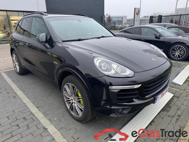 PORSCHE Cayenne Cayenne 3.0i V6 PHEV S Platinum Edition Tiptronic S (306 kW) #2