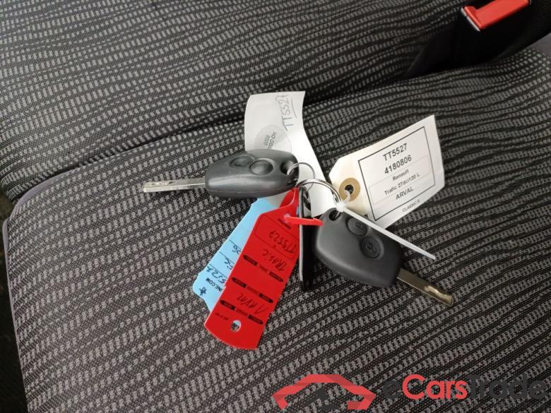 RENAULT TRAFIC 27 FOURGON SWB 1.6dCi120 27 L1H1 Grand Confort 5d #4