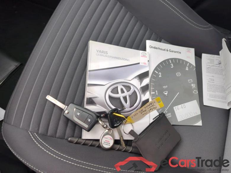 Toyota Yaris 1.0 VVT-i Comfort 5d #4