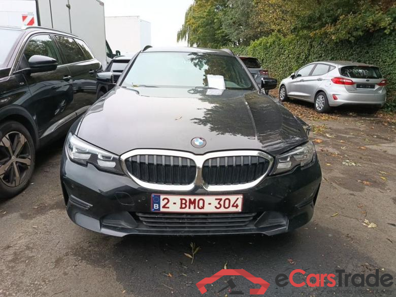 BMW 3 Reeks Touring 318i (115 kW) 5d !! damaged car !!!