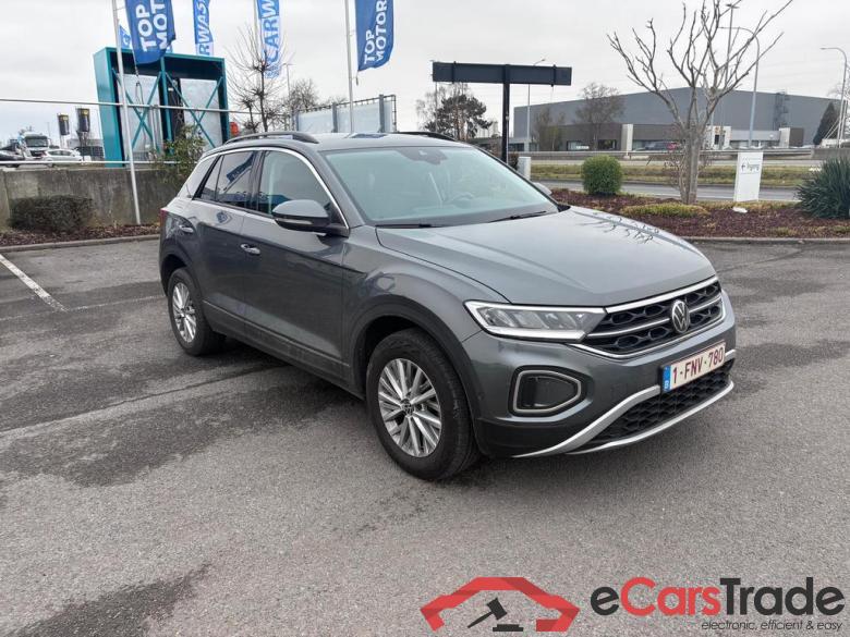 VOLKSWAGEN T-Roc T-Roc Life Business 110 kW (150 pk) 7 versnellingen #1