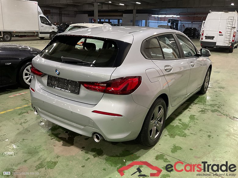 BMW 1 HATCH DIESEL - 2019 118 dA AdBlue #4