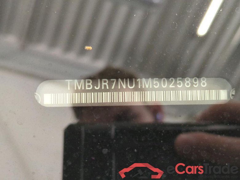 SKODA Karoq 110 kW #3