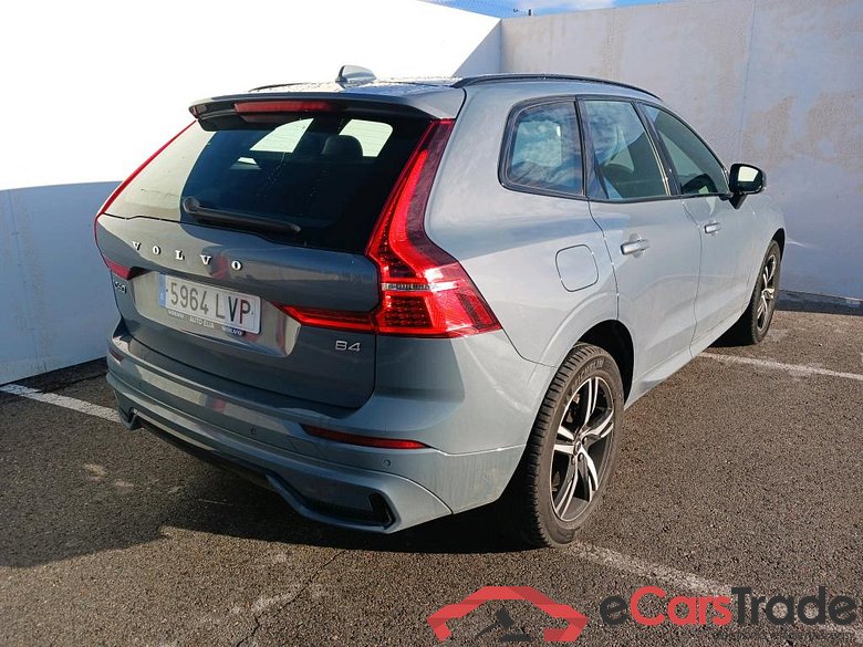 VOLVO XC60 / 2017 / 5P / todoterreno 2.0 B4 D R-Design Auto #2
