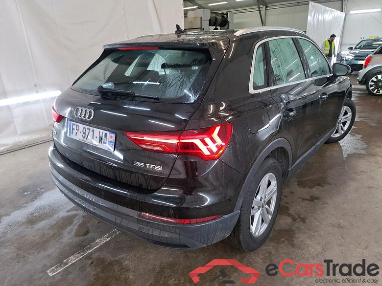 AUDI Q3 / 2018 / 5P / SUV 1.5 35 TFSI 150 S TRONIC BUSINESS LINE #3