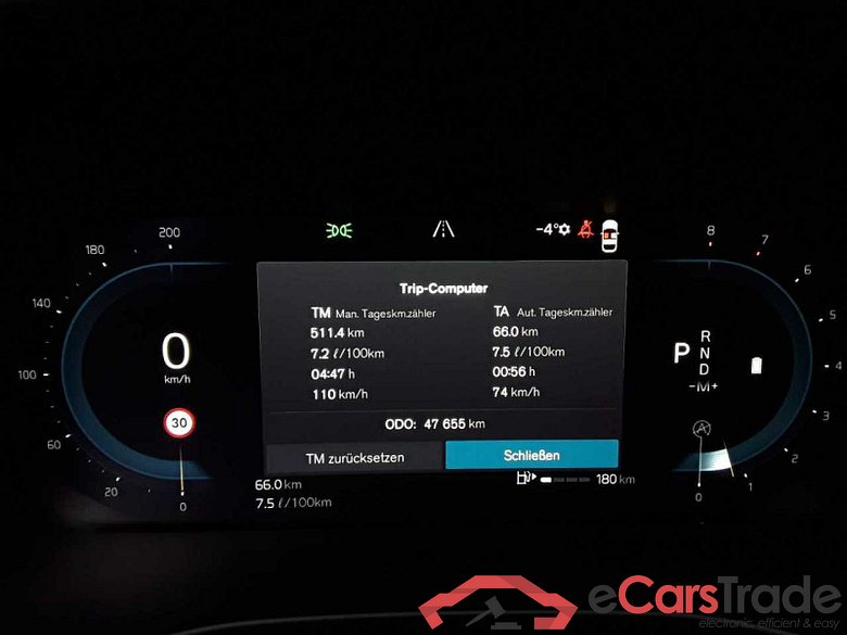 Volvo XC40 (2017->) DE - SUV5 B4 2WD EU6d, Plus Dark (EURO 6d), (Facelift) 2022 - 2024 #2