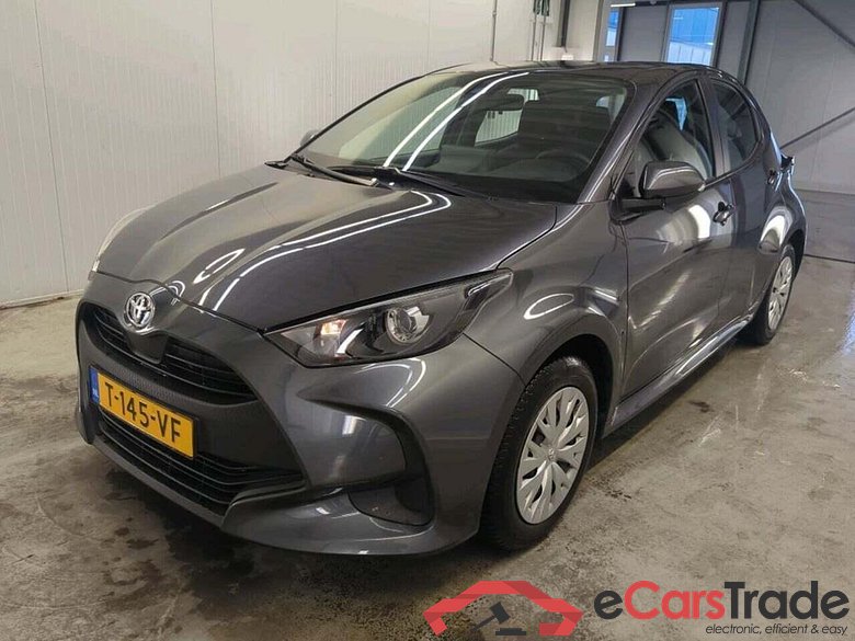 TOYOTA Yaris 1.5 VVT-i Active