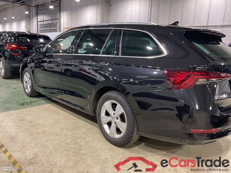 SKODA Octavia 1.0 TSI MHEV 81KW DSG CLEVER #3