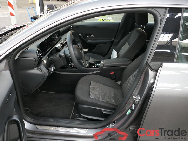 CLA -Klasse Shooting Brake CLA 200 d (118.612) 110KW AT8 E6d #4