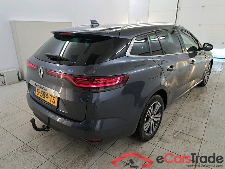 Renault Mégane Estate TCe 140 Intens 5d #2
