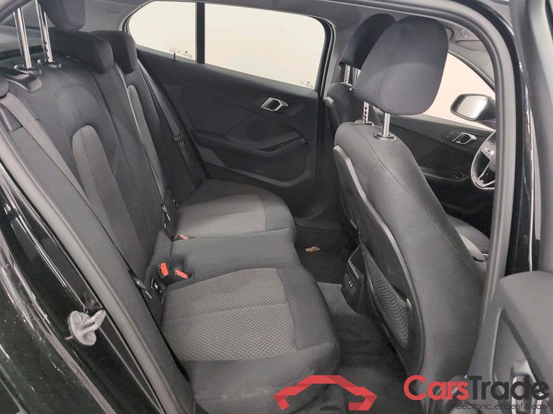 BMW 1 SERIES HATCH 1.5 118IA (100KW) #6