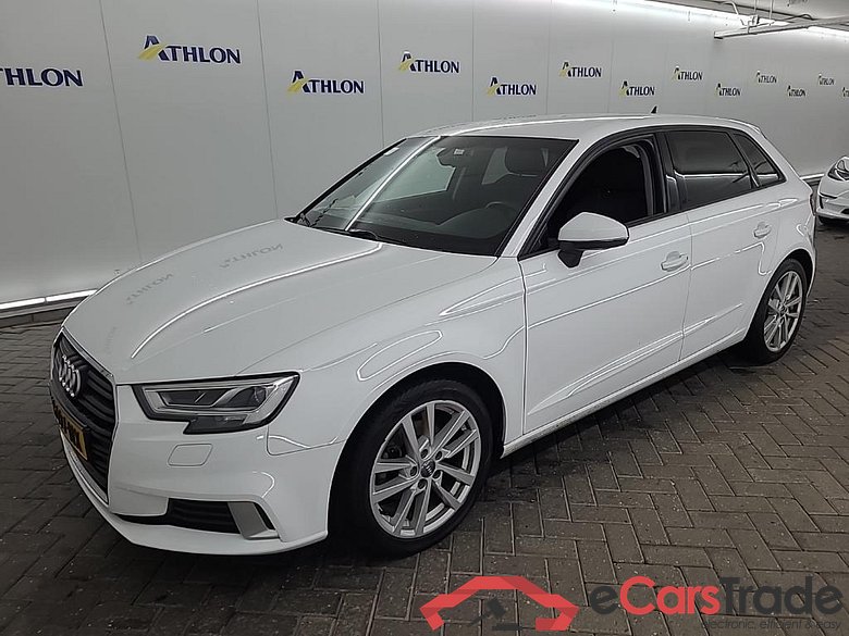 AUDI A3 Sportback 30 TFSI Advance 5D 85kW