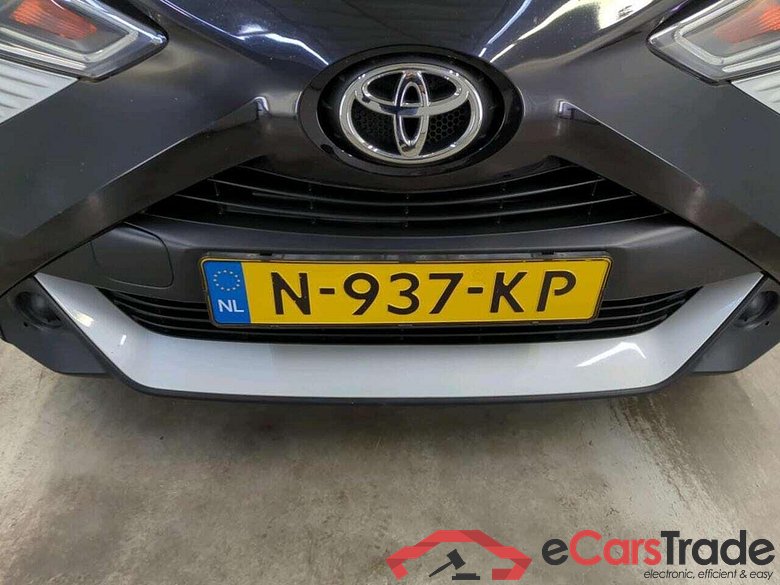 TOYOTA Aygo 1.0 VVT-i x-play #4