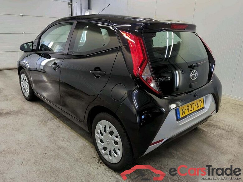 TOYOTA Aygo 1.0 VVT-i x-play #6