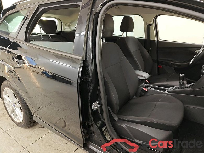 Ford Focus 1.0 EcoBoost Lease Edition 100 pk Wagon 5d #2