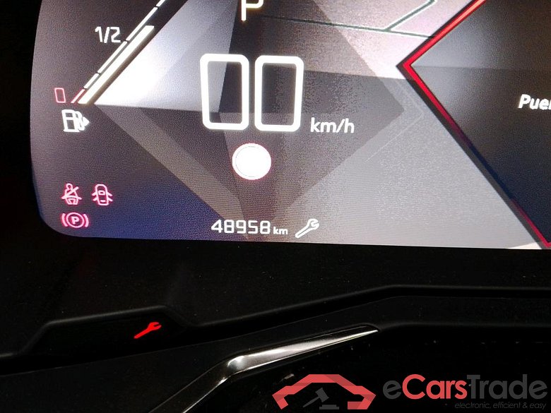 DS DS 7 Crossback / 2017 / 5P / todoterreno BlueHDi DE 96kW (130CV) Auto. CHIC (AC) #5