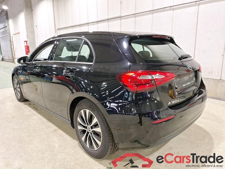 MERCEDES-BENZ CLASS A DIESEL (W177) A 180 d #3