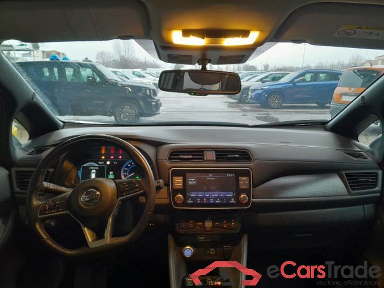 NISSAN LEAF / 2017 / 5P / BERLINA BUSINESS 40KWH #3