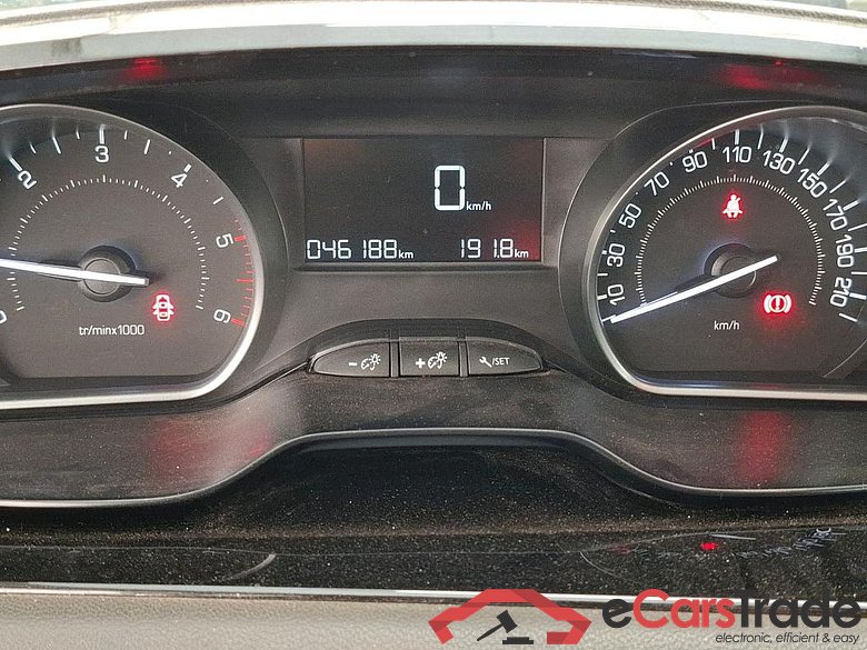 PEUGEOT 208 5p Berline BLUEHDI 100 ¤6.c S&S ACTIVE #6
