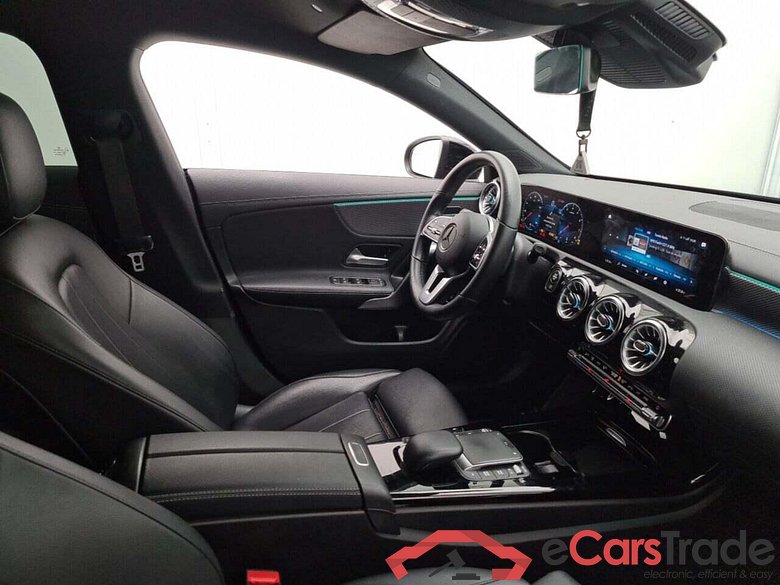 MERCEDES-BENZ CLA-klasse Shooting Brake 180 Business Sol. Luxury DCT #3