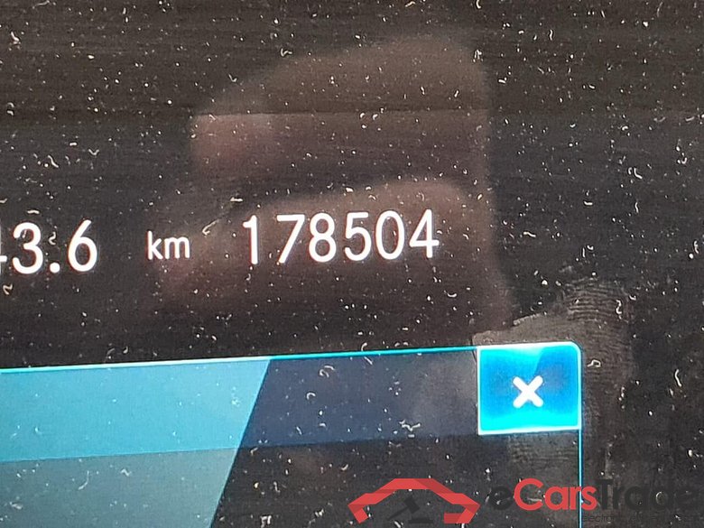 MERCEDES-BENZ CLA-klasse Shooting Brake 180 Business Sol. Luxury DCT #4