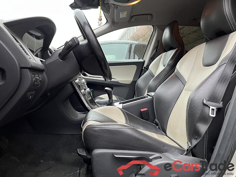 VOLVO XC60 2.0 D3 Dynamic Edition #6