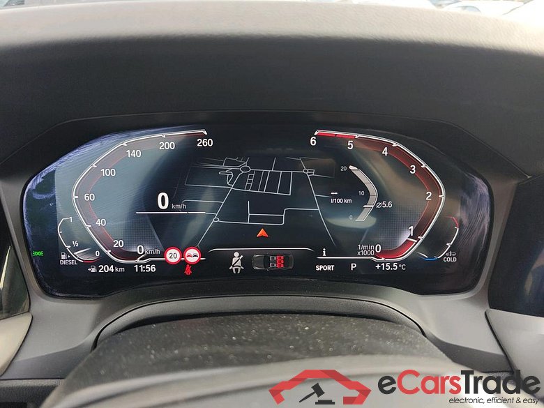 BMW Serie 3 / 2018 / 4P / sedán 318d Auto. #4