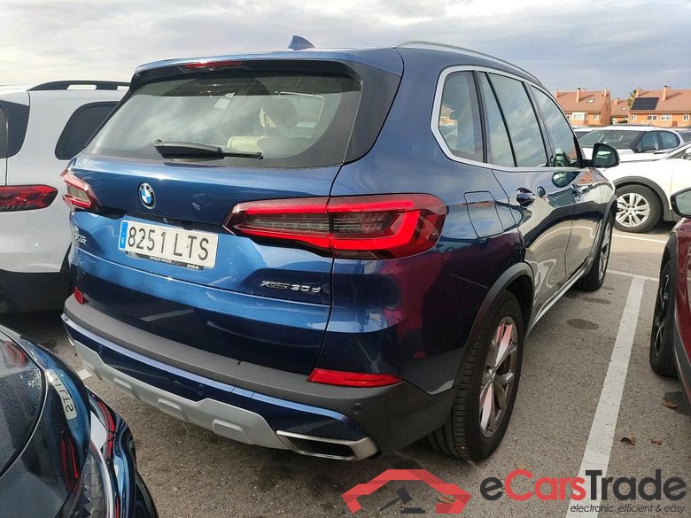 BMW X5 / 2018 / 5P / todoterreno xDrive30d #2