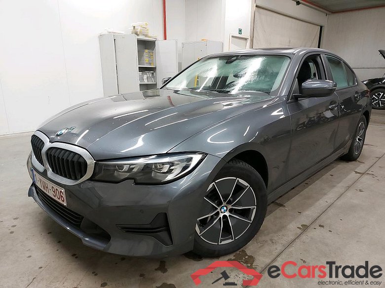 BMW - BMW 3 BERLINE 318dA 150PK Advantage Pack Business & PDC Front & Rear