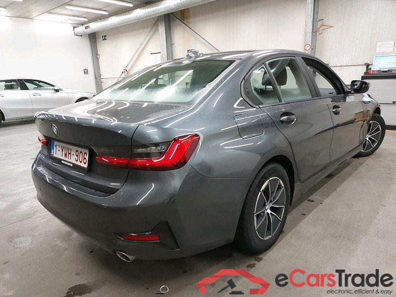 BMW - BMW 3 BERLINE 318dA 150PK Advantage Pack Business & PDC Front & Rear #2