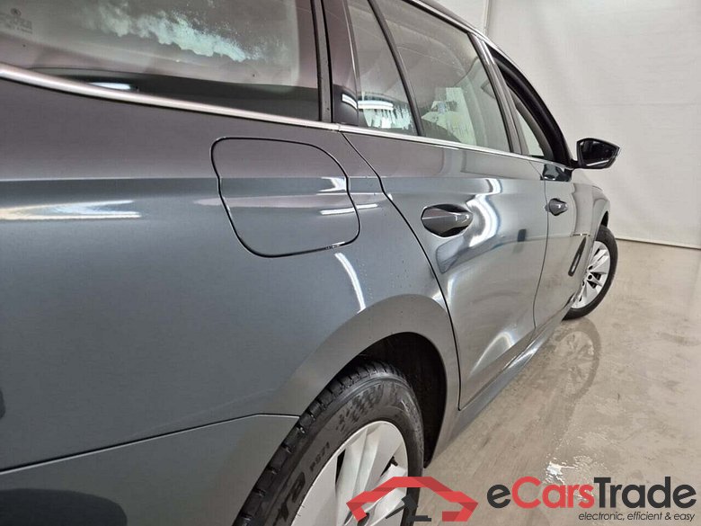 SKODA OCTAVIA COMBI 2.0 CRTDI AMBITION #6