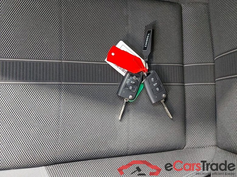 VOLKSWAGEN POLO DIESEL - 2018 1.6 CR TDi 95 Highline (EU6.2) 5d #4