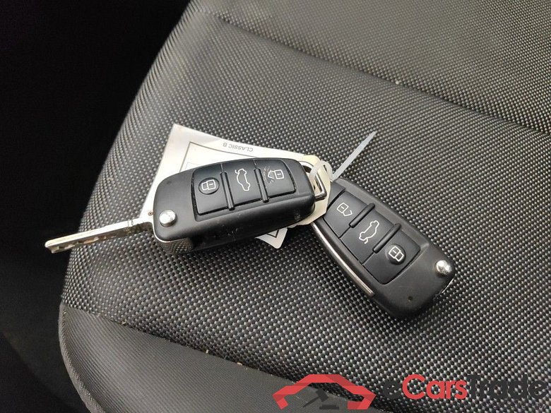 AUDI Q2 DIESEL - 2021 30 TDi 116hp Business Edition Advanced S tronic 5d #4