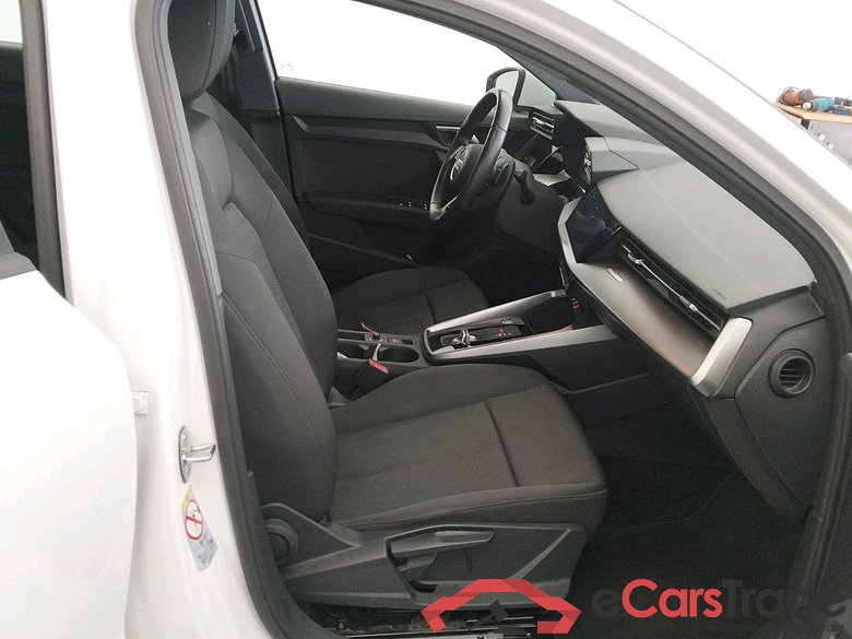 AUDI A3 / 2020 / 5P / berlina con portón Sportback 30 TFSI 81kW (110CV) S tronic #6