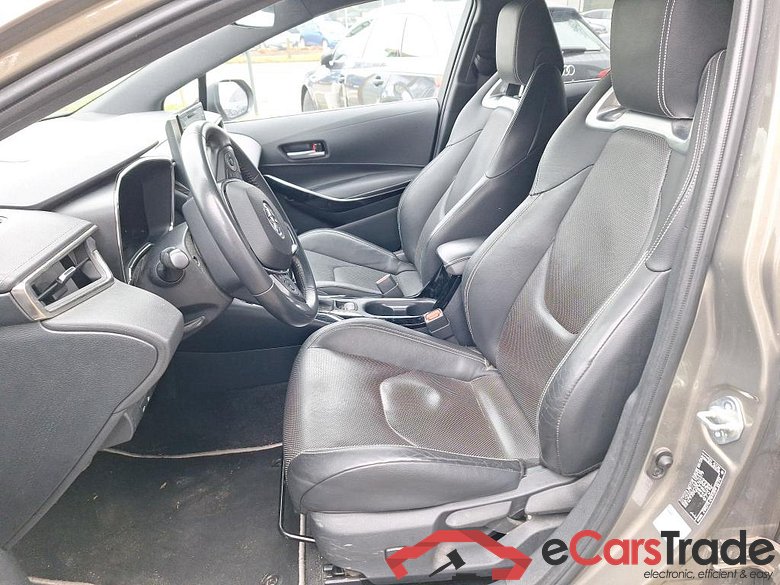 TOYOTA COROLLA TOURING SPORTS 1.8 HYBRID PREMIUM E-CVT #5