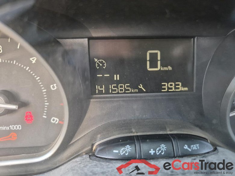 PEUGEOT 2008 / 2016 / 5P / todoterreno Signature BlueHDi 100 S&S 5 Vel. MAN #5