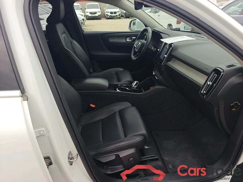 VOLVO XC40 / 2017 / 5P / todoterreno 1.5 T5 Twin Recharge Inscription Auto #6