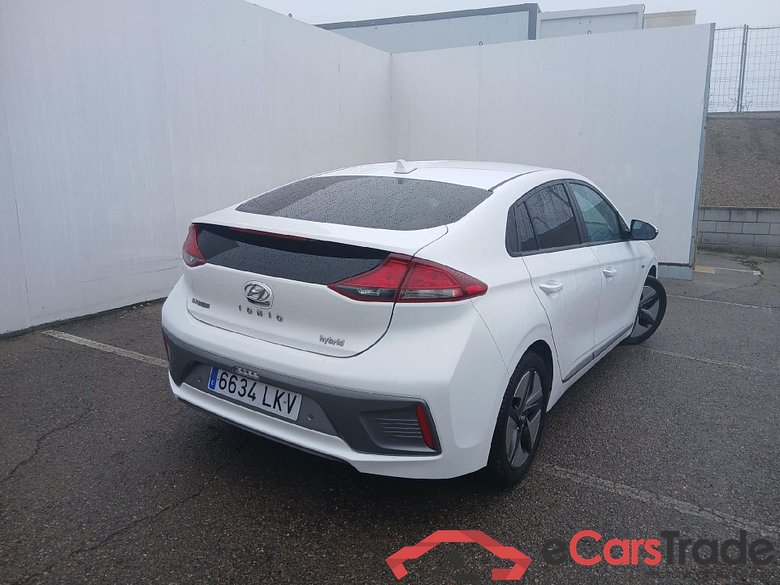 HYUNDAI IONIQ / 2019 / 5P / berlina con portón 1.6 GDI HEV Klass LE DCT #2