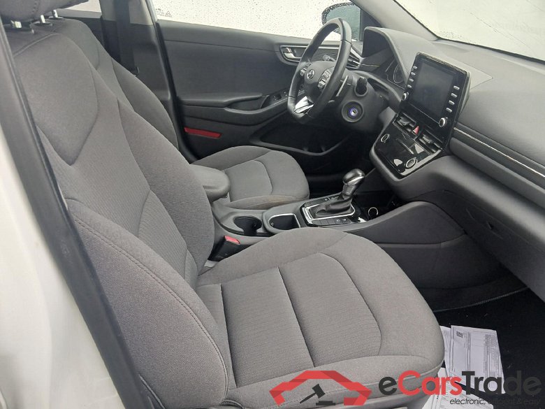 HYUNDAI IONIQ / 2019 / 5P / berlina con portón 1.6 GDI HEV Klass LE DCT #6