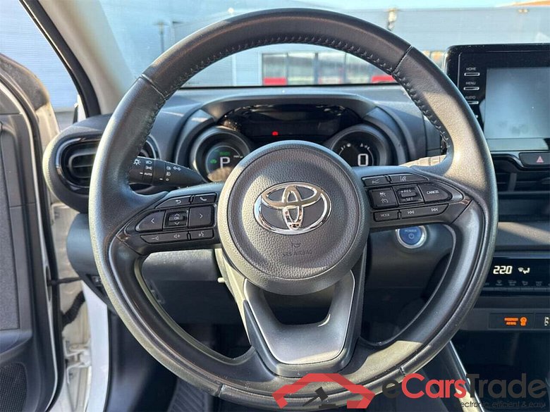 TOYOTA YARIS 1.5 Hybrid TeamNL #6