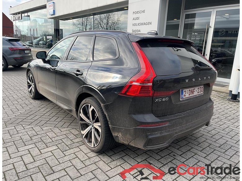 VOLVO XC60 2.0 T8 PHEV AWD Ultimate Dark (335kW) #1