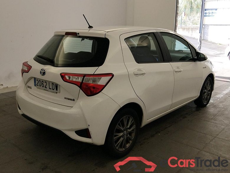 TOYOTA Yaris / 2017 / 5P / berlina con portón 1.5 100H Active #2