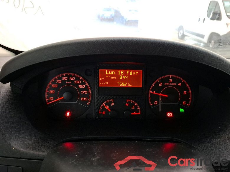 PEUGEOT Boxer VU 4p Fourgon 2.0 BLUEHDI 130 S&S PREMIUM 335 L3H3 #6