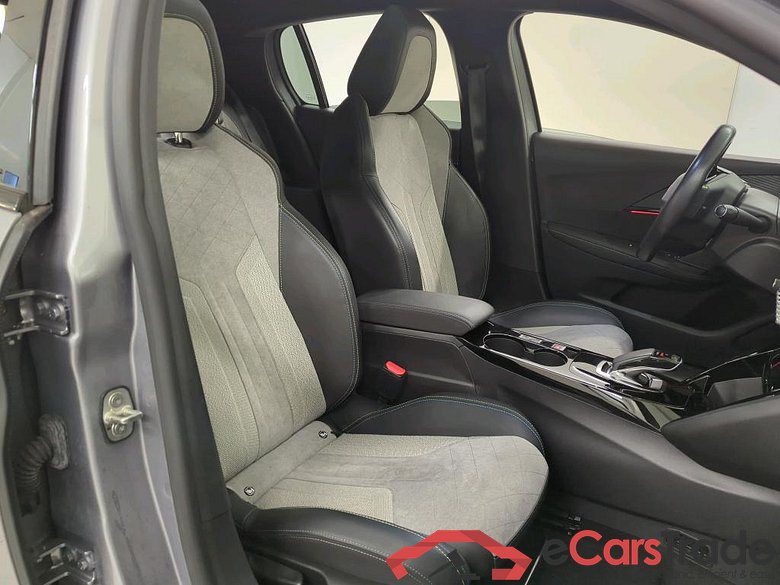 Peugeot e-208 GT 50kWh 136 5d #3