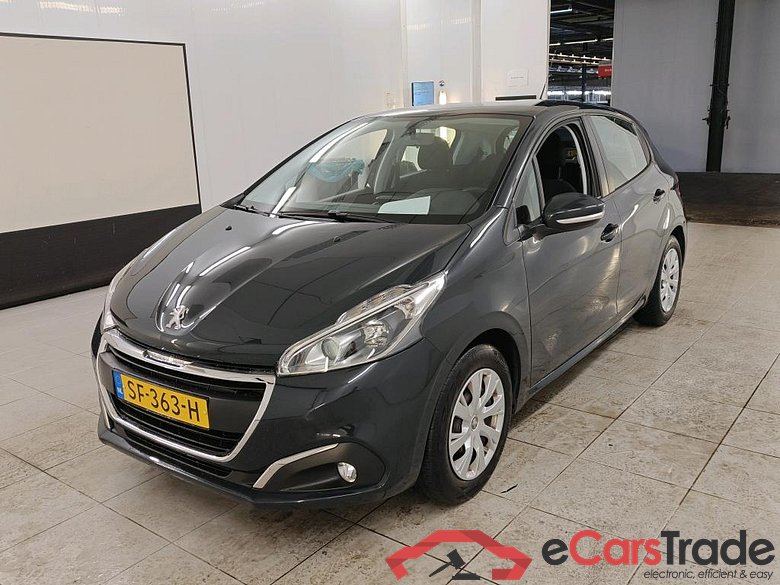 Peugeot 208 Blue Lease 1.2 PureTech 82 99g 5d #1