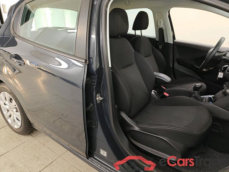 Peugeot 208 Blue Lease 1.2 PureTech 82 99g 5d #3