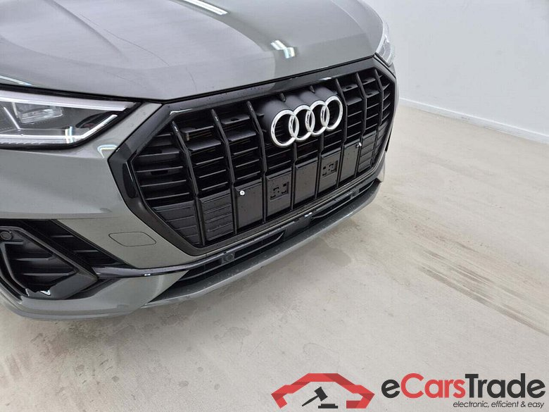 AUDI Q3 35 TFSI S-LINE BSN ED. S-TRONI #4